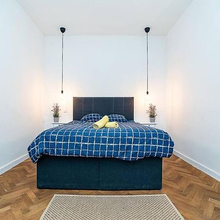 Elegant, Modern, 2-Bed Flat By Museum Of Prague Apartment Екстериор снимка