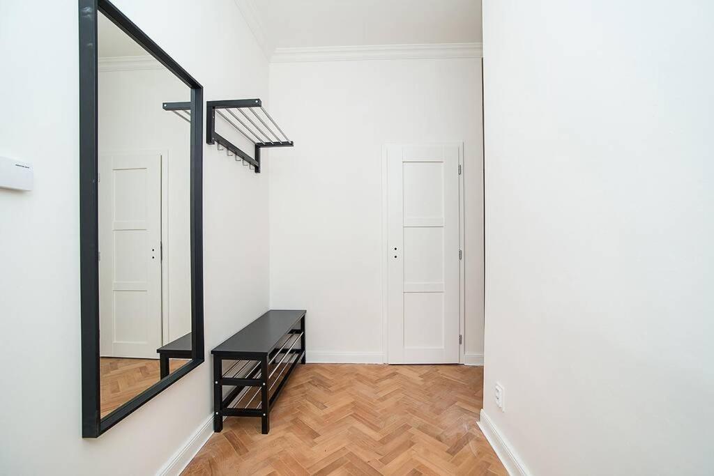 Elegant, Modern, 2-Bed Flat By Museum Of Prague Apartment Екстериор снимка