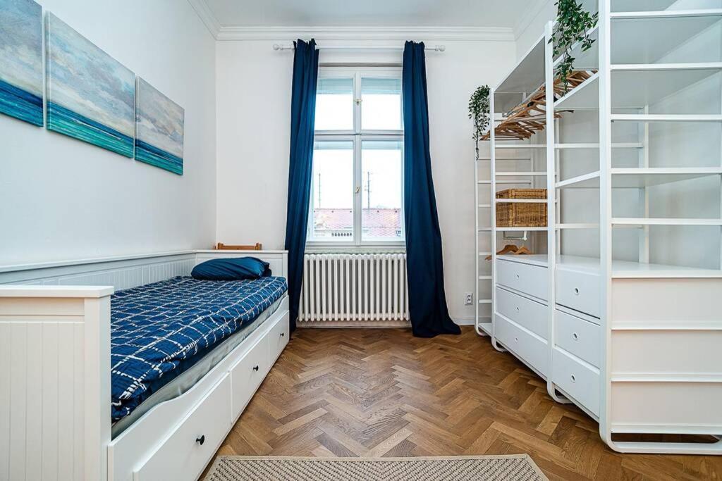 Elegant, Modern, 2-Bed Flat By Museum Of Prague Apartment Екстериор снимка
