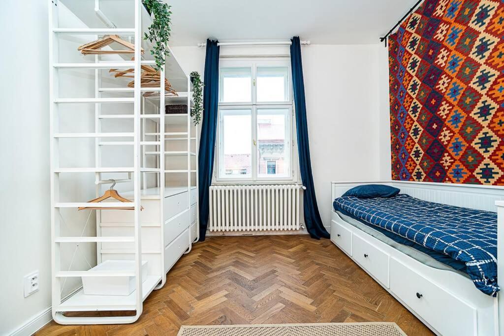 Elegant, Modern, 2-Bed Flat By Museum Of Prague Apartment Екстериор снимка
